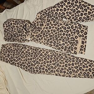 Abercrombie and Fitch Leopard Set